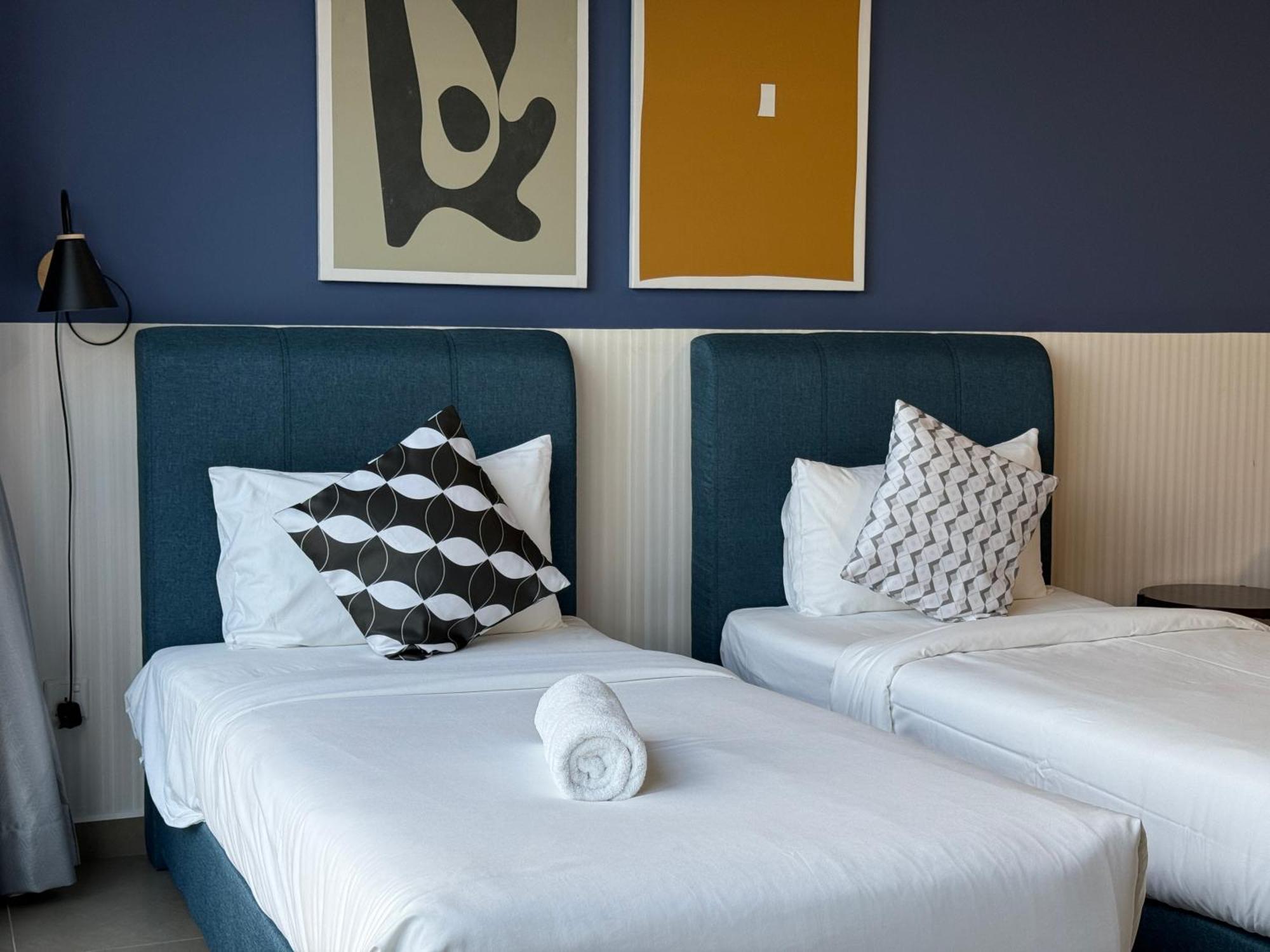 Mossaz Mana-Mana Suites Kuala Lumpur Petaling Jaya Dış mekan fotoğraf