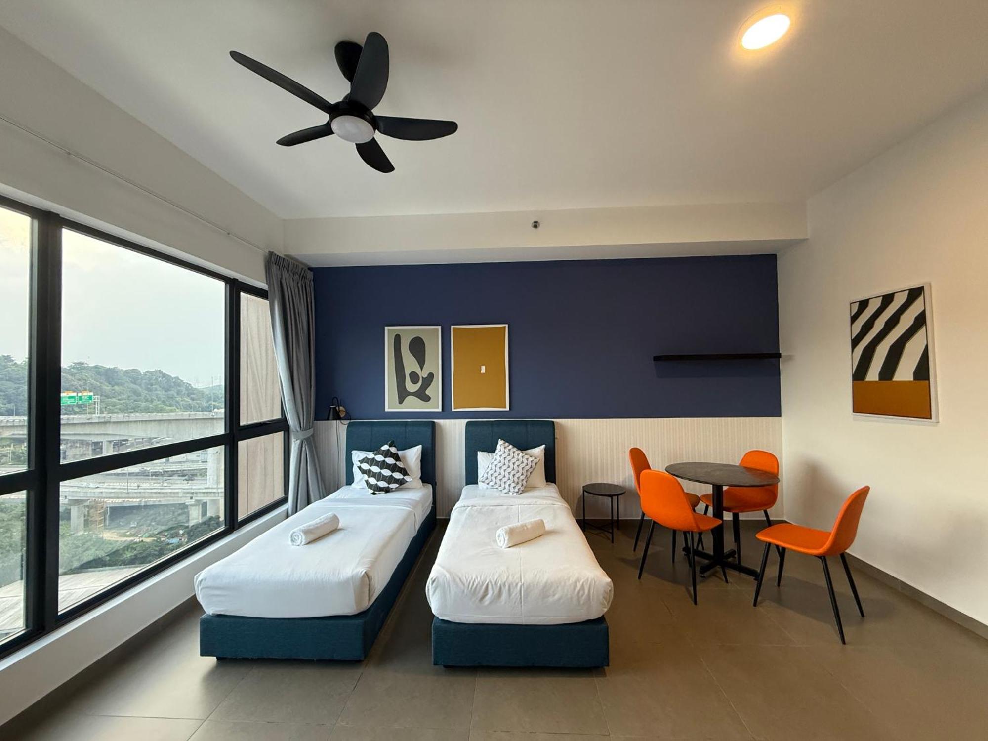 Mossaz Mana-Mana Suites Kuala Lumpur Petaling Jaya Dış mekan fotoğraf